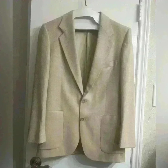 YVES SAINT LAURENT FROM DILLARD’S MENS STORE BLAZER IN BEIGE COLOR SIZE M - Picture 1 of 10